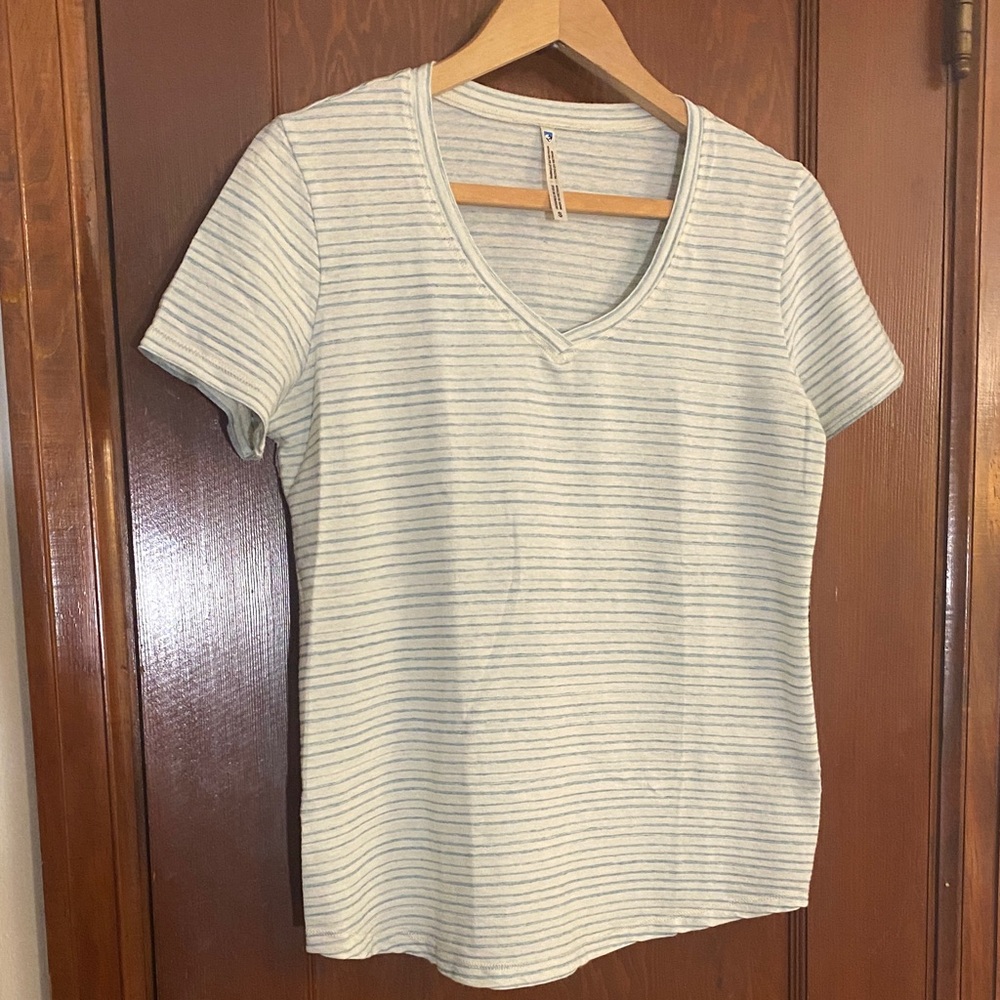 Kuhl Off-White Blue Striped Short Sleeve V-neck Tee